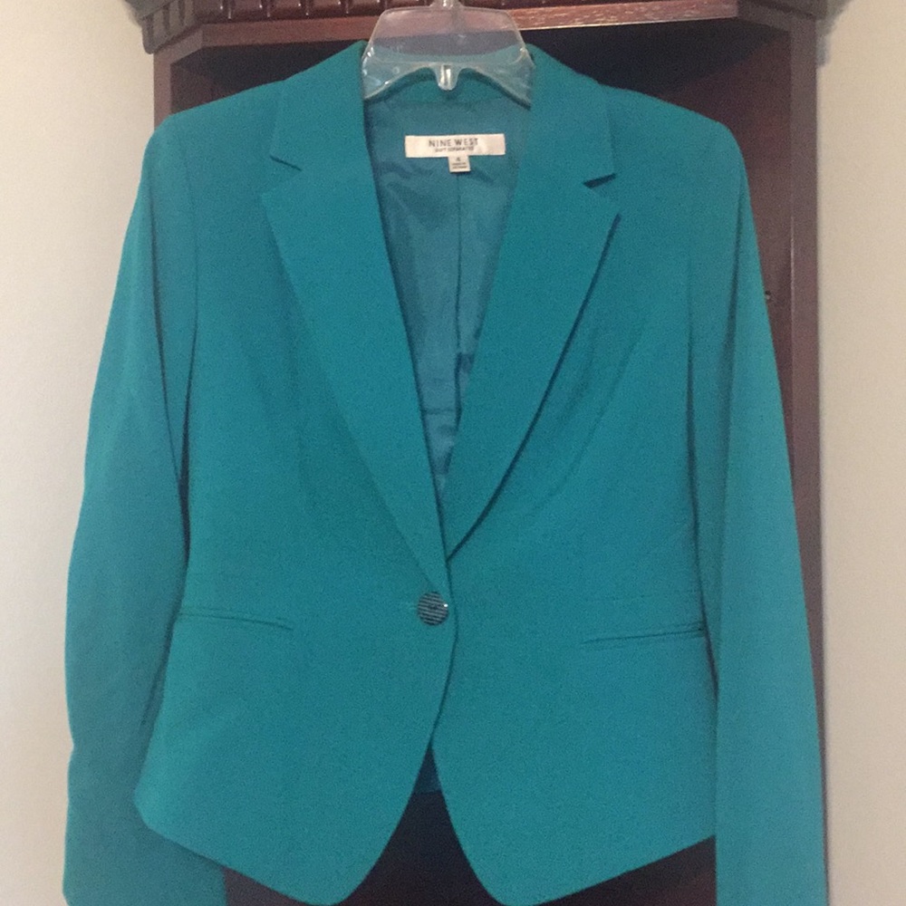 Nine West Suit Jacket size 4 Green